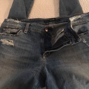 Joe’s distressed Jeans size 31